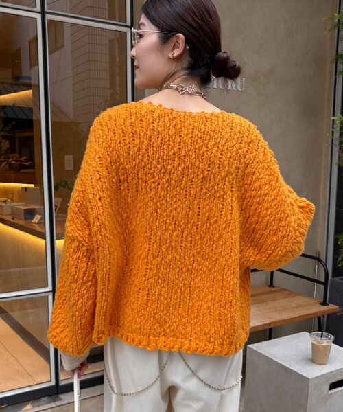 DouDou（ドゥドゥ）の「ウールスラブロービングニット（ニット/セーター・レディース・ネイビー/オフホワイト/オレンジ・FREE）」の8枚目の写真