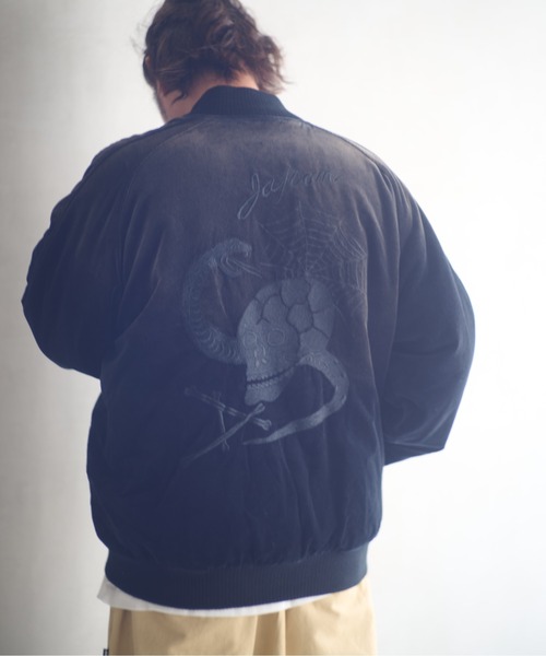 ADAM PATEK(アダムパテック)の「ADAMPATEK/aged velour souvenir jacket/エイジング加工リバーシブルベロアスカジャン(AP2523010)(スカジャン・レディース・ブラック×ブラック/ブラック×ホワイト・1/2)」の16枚目の写真