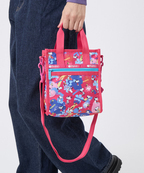 LeSportsac(レスポートサック)の「MINI N/S TOTE ピーナッツプレイタイム(ショルダーバッグ・レディース・ピンク・FREE)」の2枚目の写真
