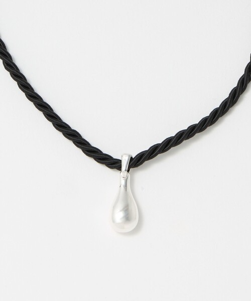 BEAUTY&YOUTH UNITED ARROWS（ビューティーアンドユースユナイテッドアローズ）の「メタル ドロップ チョーカー（チョーカー・レディース・シルバー・FREE）」の4枚目の写真