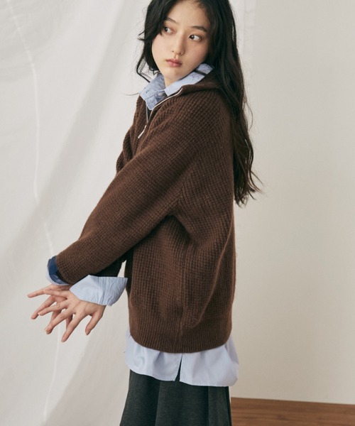 MERLOT（メルロー）の「ハーフジップワッフルニットプルオーバー（ニット/セーター・レディース・ピンク/ブラウン・FREE）」の4枚目の写真