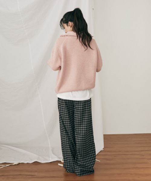 MERLOT（メルロー）の「ハーフジップワッフルニットプルオーバー（ニット/セーター・レディース・ピンク/ブラウン・FREE）」の18枚目の写真