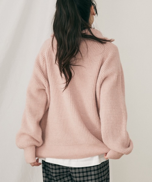 MERLOT（メルロー）の「ハーフジップワッフルニットプルオーバー（ニット/セーター・レディース・ピンク/ブラウン・FREE）」の15枚目の写真