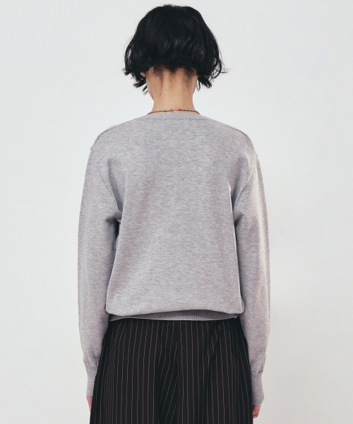 NICK&NICOLE(ニックアンドニコール)の「BUTTERFLY V NECK JACQUARD KNIT_GRAY(ニット/セーター・レディース・その他・FREE)」の3枚目の写真