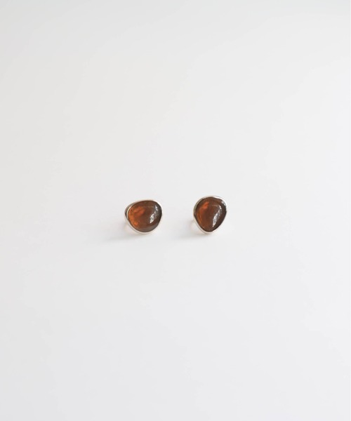 rapiecage(ラピエサージュ)の「クリアカラーカボションイヤリング(イヤリング・レディース・グレー/ブラウン・FREE)」の15枚目の写真