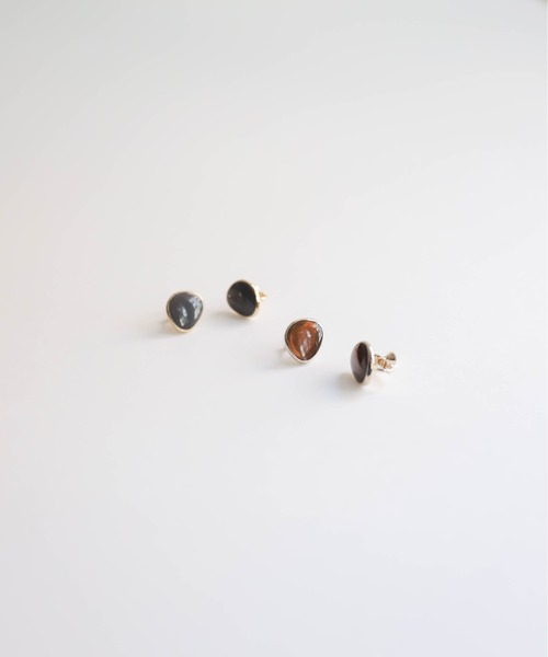 rapiecage(ラピエサージュ)の「クリアカラーカボションイヤリング(イヤリング・レディース・グレー/ブラウン・FREE)」の20枚目の写真