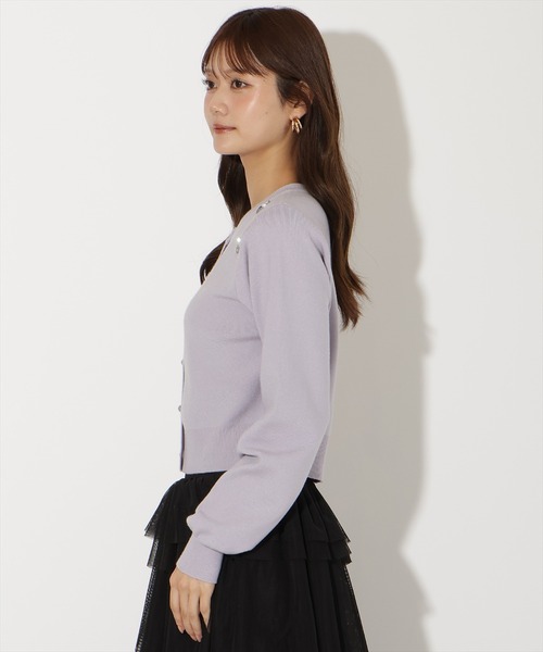 AND COUTURE(アンドクチュール)の「ビジュー×パールニットカーディガン(カーディガン/ボレロ・レディース・ブラック/レッド/サックスブルー/アイボリー/ベージュ・FREE)」の17枚目の写真