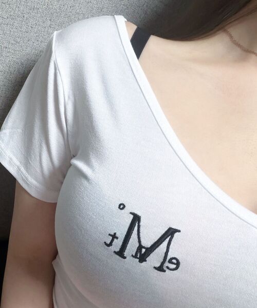 MUCENT（ムセント）の「オニキスシースルーシグネチャーロゴVネッククロップ半袖Tシャツ（7カラー）（Tシャツ/カットソー・レディース・Beige/ネイビー/ホワイト/チャコールグレー/ブラック/カーキ/スカイブルー・FREE）」の10枚目の写真