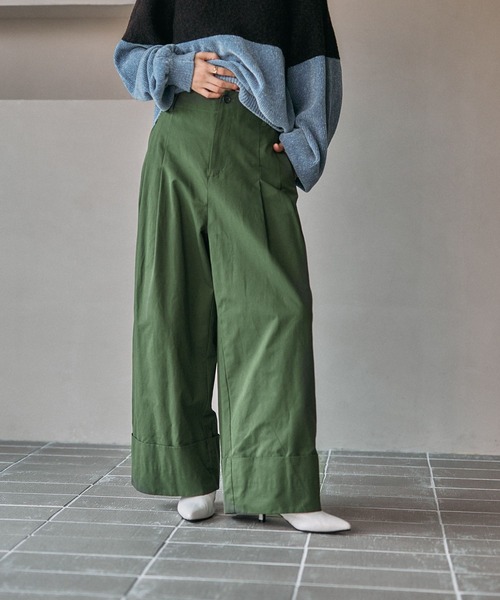 LEPSIM(レプシィム)の「ピーチターンバックパンツ 581668(その他パンツ・レディース・ブラック/カーキ・LARGE/MEDIUM)」の2枚目の写真
