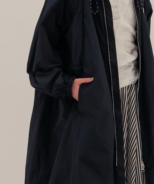 DRESSLAVE(ドレスレイブ)の「airy field coat(エアリーフィールドコート)(その他アウター・レディース・ホワイト/ネイビー・38)」の8枚目の写真