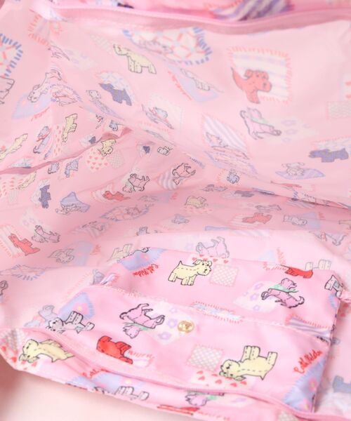 Cath Kidston(キャスキッドソン)の「ラージ フォルダウェイ トートバッグ Dog Patchwork(トートバッグ・レディース・その他・FREE)」の5枚目の写真
