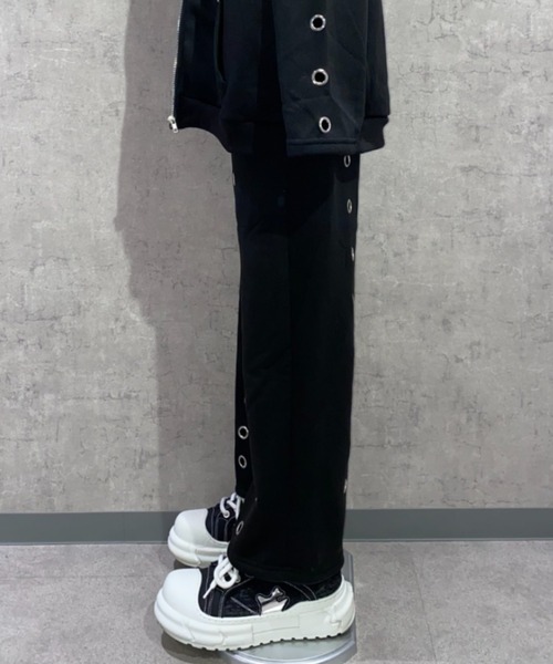 lilful(リルフル)の「【セットアップ対応】アイレットデザインスウェットパンツ(スウェットパンツ・メンズ・ブラック/グレー・M/L)」の3枚目の写真
