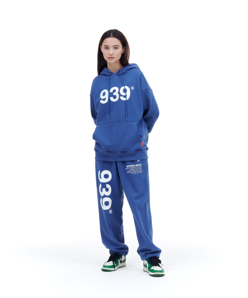 ARCHIVE BOLD（アーカイブボールド）の「939 LOGO SWEAT PANTS_BLUE（スウェットパンツ・メンズ・その他・LARGE/SMALL/MEDIUM）」の4枚目の写真