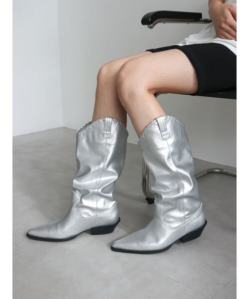 Ungrid（アングリッド）の「ポインテッドトゥウエスタンブーツ（ブーツ・レディース・ベージュ/シルバー/ブラック・S/M/L）」の11枚目の写真