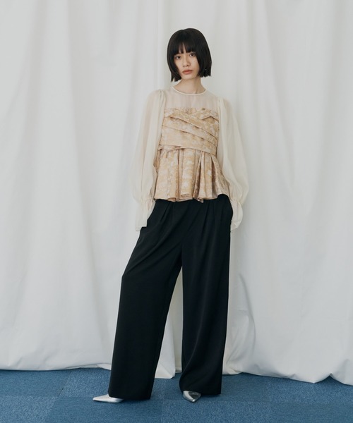 ANDRESD(アンドレスド)の「ジャガードペプラムパンツドレス / jacquard peplum pants dress(パンツドレス・レディース・ピンク/ライトグレー/ブラック/ベージュ・S/L/M)」の4枚目の写真