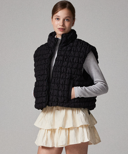 セール】雲キルティングダウンベストブラック（ダウンベスト