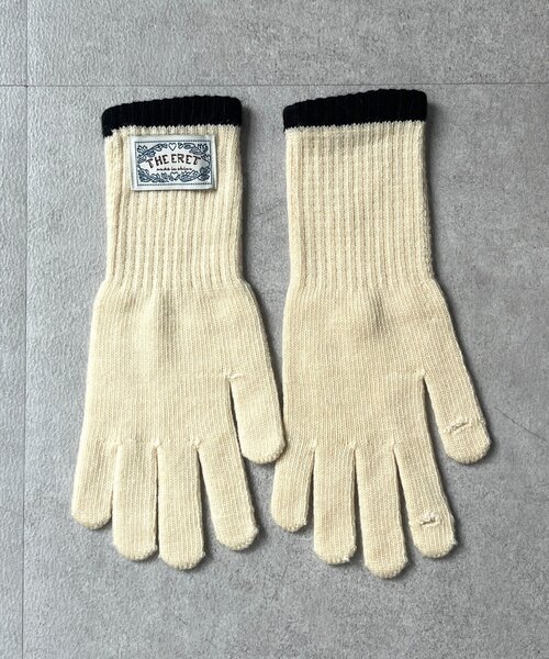 CPCM（シーピーシーエム）の「配色ライン手袋（手袋・レディース・レッド/アイボリー/ブラック・FREE）」の2枚目の写真