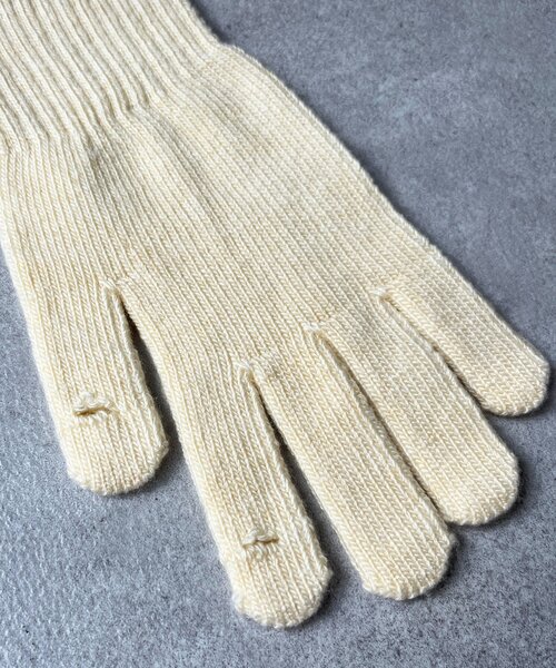 CPCM（シーピーシーエム）の「配色ライン手袋（手袋・レディース・レッド/アイボリー/ブラック・FREE）」の5枚目の写真