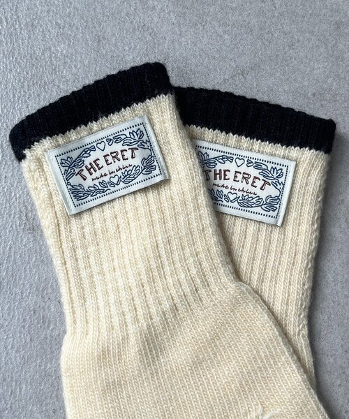 CPCM（シーピーシーエム）の「配色ライン手袋（手袋・レディース・レッド/アイボリー/ブラック・FREE）」の6枚目の写真