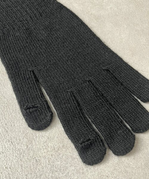 CPCM（シーピーシーエム）の「配色ライン手袋（手袋・レディース・レッド/アイボリー/ブラック・FREE）」の7枚目の写真