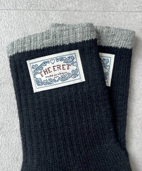 CPCM（シーピーシーエム）の「配色ライン手袋（手袋・レディース・レッド/アイボリー/ブラック・FREE）」の8枚目の写真