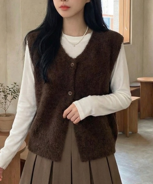 cammie(キャミー)の「ニットベスト(ベスト・レディース・ブラウン/アイボリー/カーキ/グレー・F)」の14枚目の写真