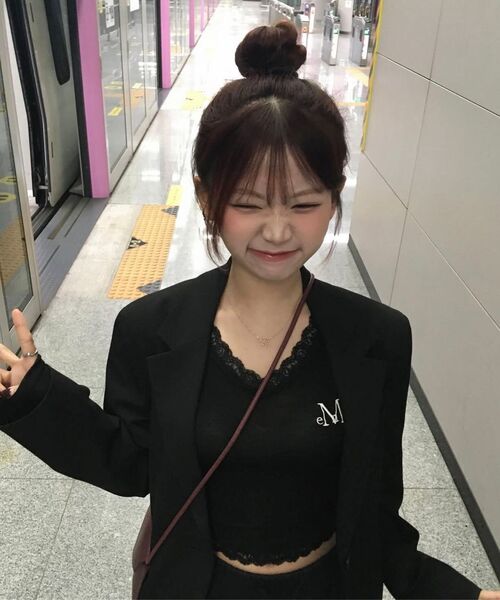MUCENT(ムセント)の「サニアレースVネック長袖Tシャツ(6色)(Tシャツ/カットソー・レディース・グレー/ホワイト/ブラック/ネイビー/パープル/ピンク・FREE)」の7枚目の写真