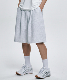 ATEZ（アテズ）の「エッセンシャルワンタックワイドバミューダスウェットショーツ[ホワイトメランジ]（その他パンツ）」