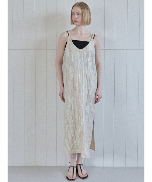 AVANT-G(アバン)の「Metal Pleated Layered Dress - BEIGE(ワンピース・レディース・その他・FREE)」の3枚目の写真