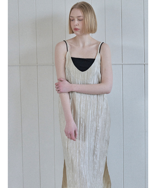 AVANT-G(アバン)の「Metal Pleated Layered Dress - BEIGE(ワンピース・レディース・その他・FREE)」の4枚目の写真
