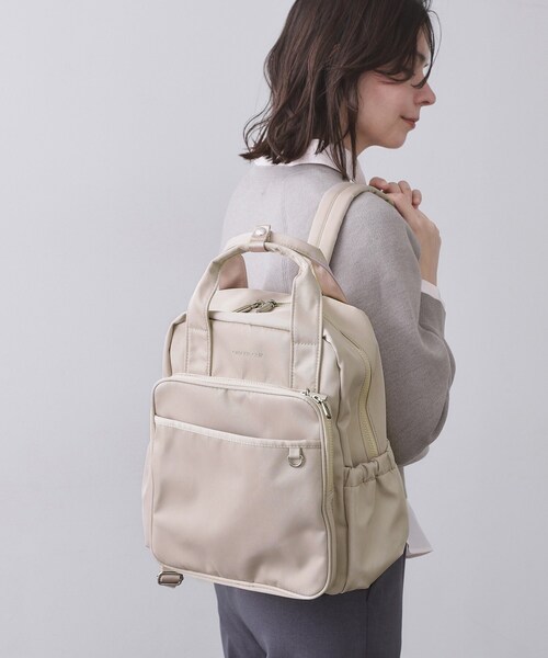 OPAQUE.CLIP（オペークドットクリップ）の「フロントポケットデザインリュック【2WAY／マルチポケット】（バックパック/リュック・レディース・ベージュ/グレー/ブラック・00）」の3枚目の写真