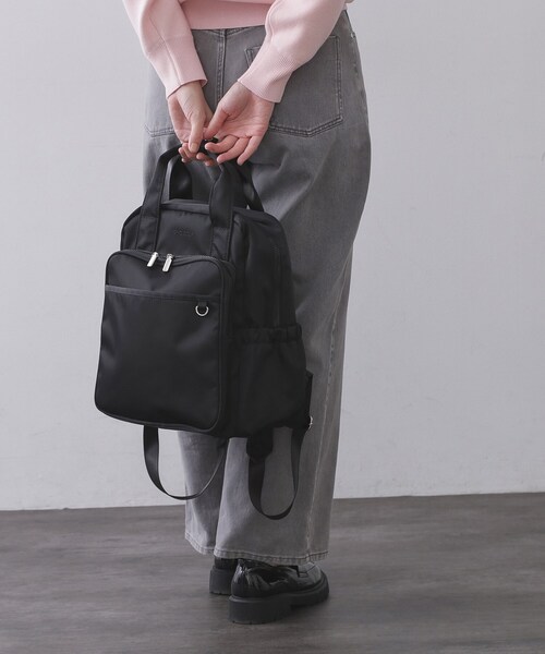 OPAQUE.CLIP（オペークドットクリップ）の「フロントポケットデザインリュック【2WAY／マルチポケット】（バックパック/リュック・レディース・ベージュ/グレー/ブラック・00）」の2枚目の写真