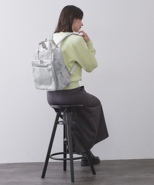 OPAQUE.CLIP（オペークドットクリップ）の「フロントポケットデザインリュック【2WAY／マルチポケット】（バックパック/リュック・レディース・ベージュ/グレー/ブラック・00）」の5枚目の写真