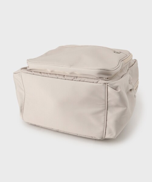 OPAQUE.CLIP（オペークドットクリップ）の「フロントポケットデザインリュック【2WAY／マルチポケット】（バックパック/リュック・レディース・ベージュ/グレー/ブラック・00）」の16枚目の写真