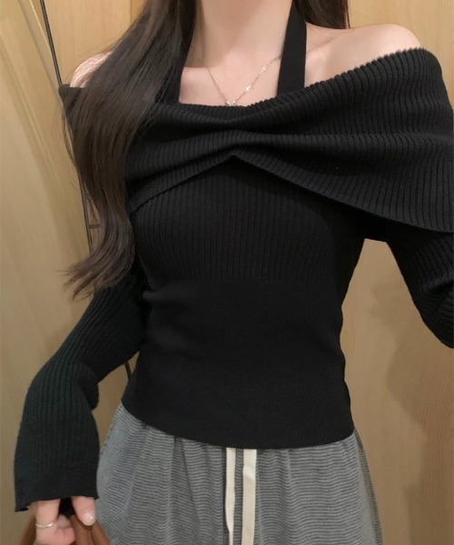 LADY LIKE(レディライク)の「ドレープ入りオフショルダーリブニット(ニット/セーター・レディース・ベージュ/ブラック/アイボリー/グレー・M)」の10枚目の写真