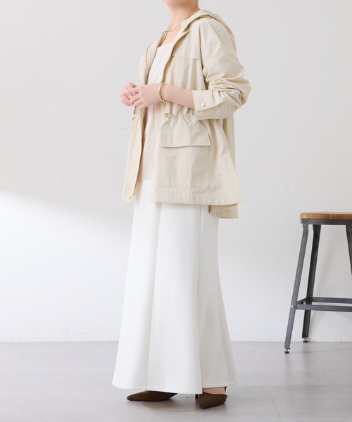 COLLAGE GALLARDAGALANTE（コラージュガリャルダガランテ）の「アンツイストタフタジャケット（ブルゾン・レディース・オフホワイト/カーキ/ネイビー・FREE）」の9枚目の写真