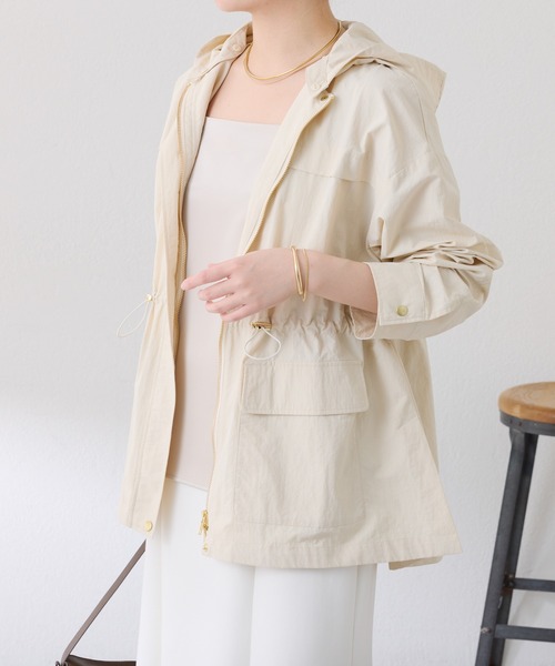 COLLAGE GALLARDAGALANTE（コラージュガリャルダガランテ）の「アンツイストタフタジャケット（ブルゾン・レディース・オフホワイト/カーキ/ネイビー・FREE）」の6枚目の写真