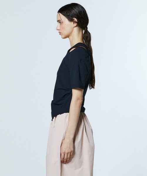 DOUBLE STANDARD CLOTHING(ダブルスタンダードクロージング)の「カットアウトウエストタックトップス(Tシャツ/カットソー・レディース・ブラック/オフホワイト・FREE)」の5枚目の写真