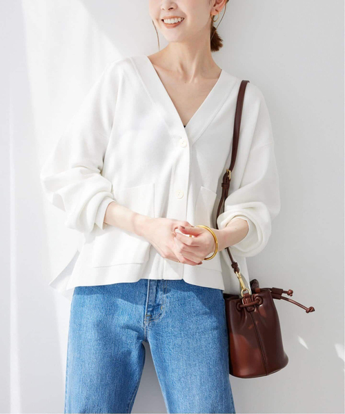 SLOBE IENA（スローブイエナ）の「《WEB・一部店舗限定/追加》スムースニットカーディガン（カーディガン/ボレロ・レディース・ホワイト/ネイビー/イエロー・FREE）」の17枚目の写真