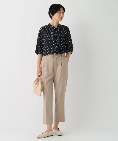 Elura（エルーラ）の「いつラクダブルクロステーパードパンツ＜低身長サイズあり＞/655837（その他パンツ・レディース・ネイビー/ブラック/ベージュ/オフホワイト・MEDIUM/SMALL/FREE(S)/LARGE）」の16枚目の写真
