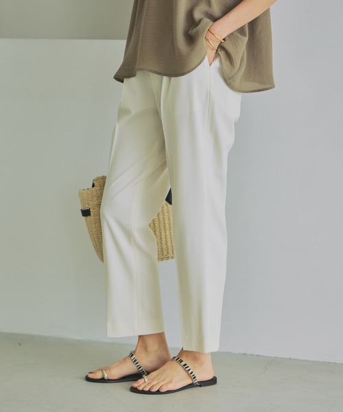 Elura(エルーラ)の「いつラクダブルクロステーパードパンツ<低身長サイズあり>/655837(その他パンツ・レディース・ネイビー/ブラック/ベージュ/オフホワイト・MEDIUM/SMALL/FREE(S)/LARGE)」の8枚目の写真