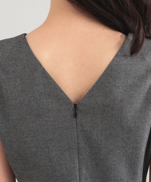 Demi-Luxe BEAMS(デミルクス ビームス)の「【8/6値下げ】AK+1 / Vネック フレア ノースリーブ ワンピ―ス(ワンピース・レディース・ブラウン系その他4/ブラック・38/36)」の16枚目の写真