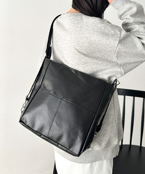 LOVALOT(ラバロット)の「【3WAY】ソフトフェイクレザーショルダーバッグ リュック A5(ショルダーバッグ・レディース・ブラック/ホワイト/ブラウン・F)」の9枚目の写真