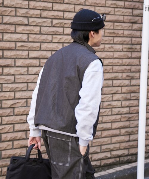 Franklin Climbing（フランクリンクライミング）の「【Franklin Climbing】ユニセックス/アルパインユーティリティベスト（ベスト・レディース・チャコールグレー/グレー/ネイビー・LARGE/MEDIUM）」の12枚目の写真