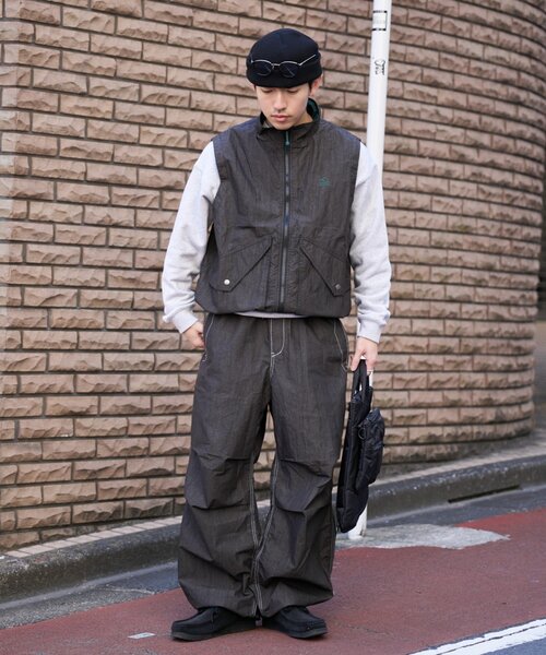 Franklin Climbing（フランクリンクライミング）の「【Franklin Climbing】ユニセックス/アルパインユーティリティベスト（ベスト・レディース・チャコールグレー/グレー/ネイビー・LARGE/MEDIUM）」の13枚目の写真