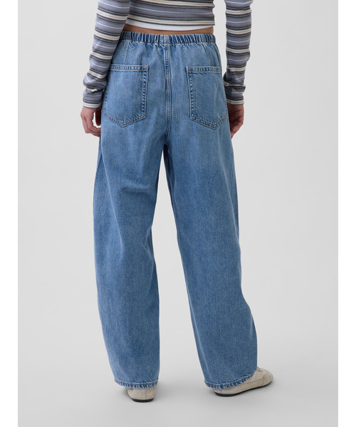 GAP(ギャップ)の「ハイライズ ウルトラソフト イージーウエスト バレルデニム(デニムパンツ・レディース・ライトインディゴブルー・XS/S/XXS/L/M)」の3枚目の写真