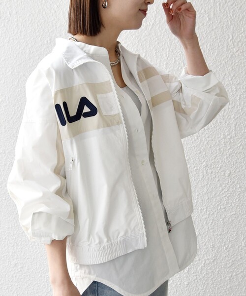 FILA(フィラ)の「【SHIPS any別注】FILA:〈洗濯機可能〉スタンドカラー ジップ ライン ブルゾン(ブルゾン・レディース・ネイビー/ホワイト・ONE SIZE)」の6枚目の写真