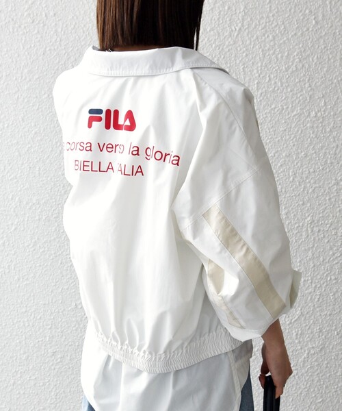 FILA(フィラ)の「【SHIPS any別注】FILA:〈洗濯機可能〉スタンドカラー ジップ ライン ブルゾン(ブルゾン・レディース・ネイビー/ホワイト・ONE SIZE)」の7枚目の写真