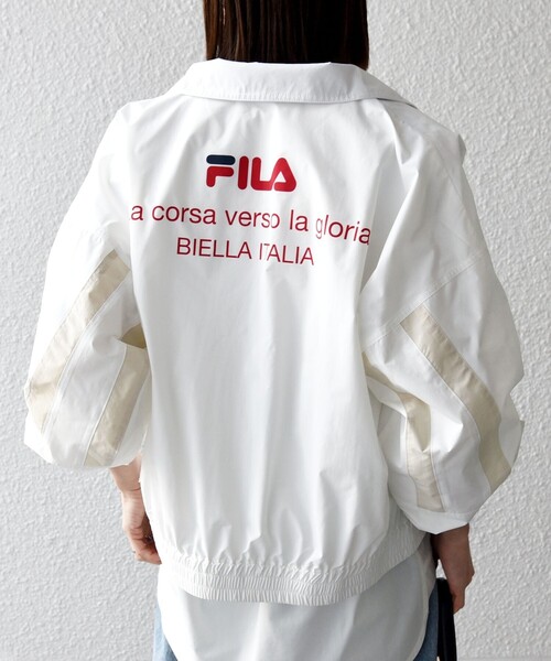 FILA(フィラ)の「【SHIPS any別注】FILA:〈洗濯機可能〉スタンドカラー ジップ ライン ブルゾン(ブルゾン・レディース・ネイビー/ホワイト・ONE SIZE)」の8枚目の写真