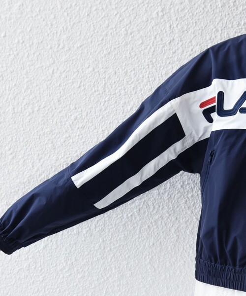 FILA(フィラ)の「【SHIPS any別注】FILA:〈洗濯機可能〉スタンドカラー ジップ ライン ブルゾン(ブルゾン・レディース・ネイビー/ホワイト・ONE SIZE)」の22枚目の写真